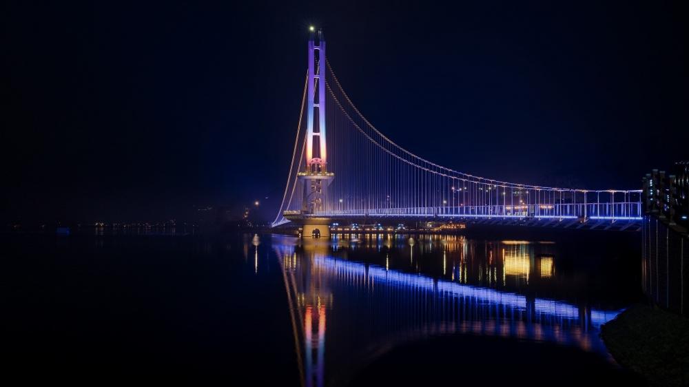 Yedangho Bridge Glowing Over Calm Water wallpaper