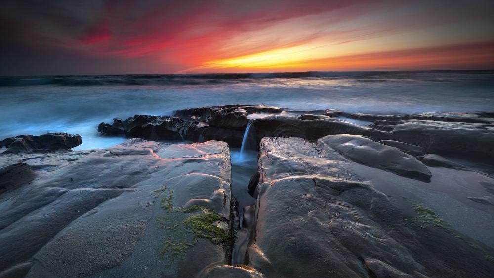 Sunset Glow Over La Jolla Tide Pools wallpaper