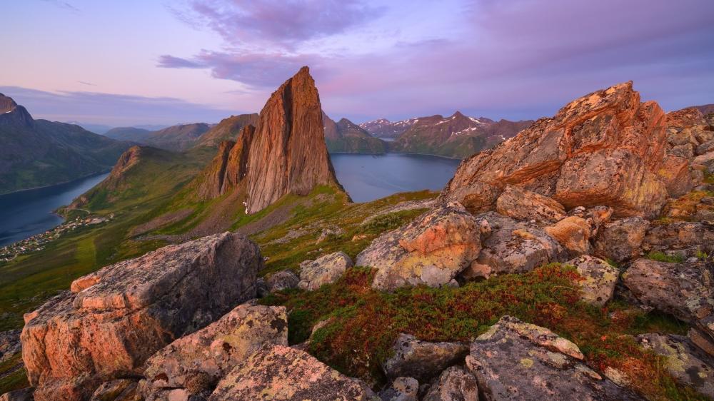 Segla Over Fjordgard at Sunset wallpaper