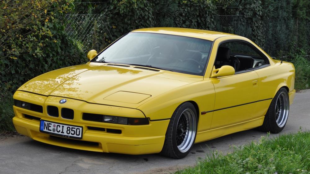 Sunburst BMW Coupe wallpaper