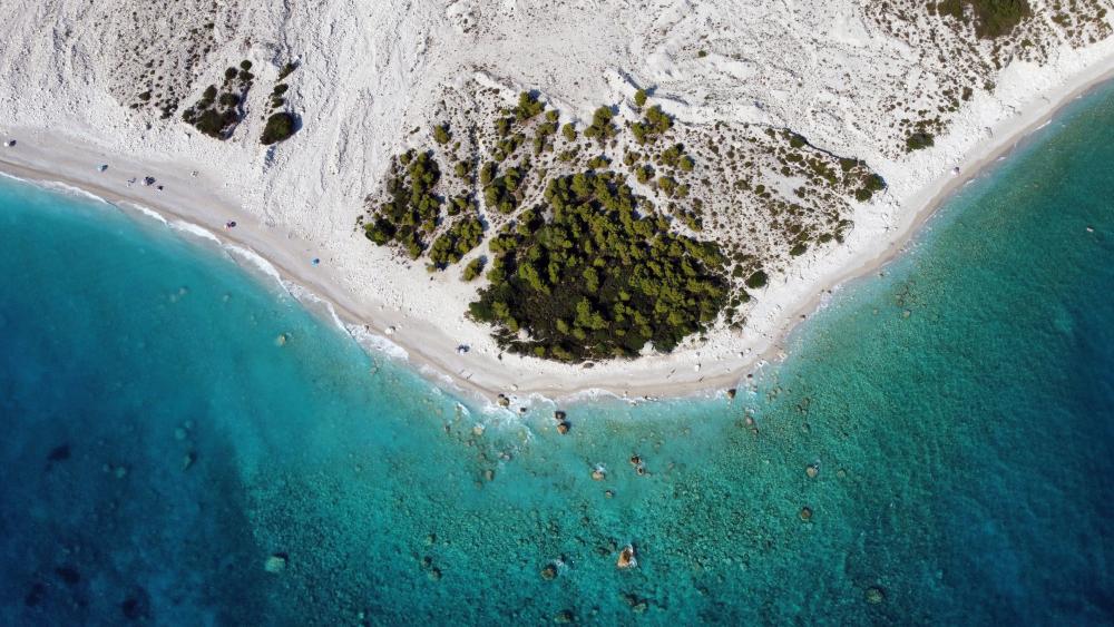 Aerial Serenity Over Turquoise Coastal Paradise wallpaper