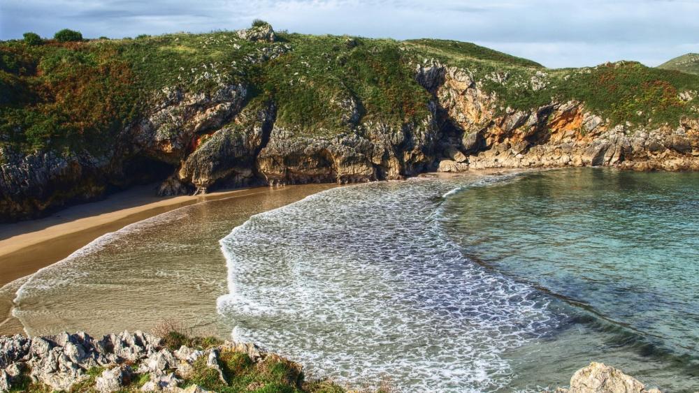 Hidden Cove Coastal Serenity wallpaper