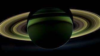 Majestic Rings of Saturn Wallpaper wallpaper