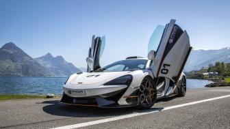 Elegance on Wheels the McLaren 570S Dreamcar Wallpaper wallpaper