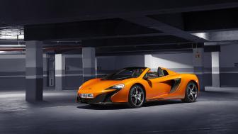 McLaren 650S Shines in Urban Setting wallpaper