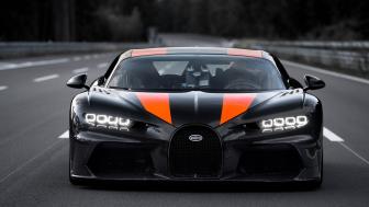 Bugatti Chiron in Stunning 8K Detail wallpaper