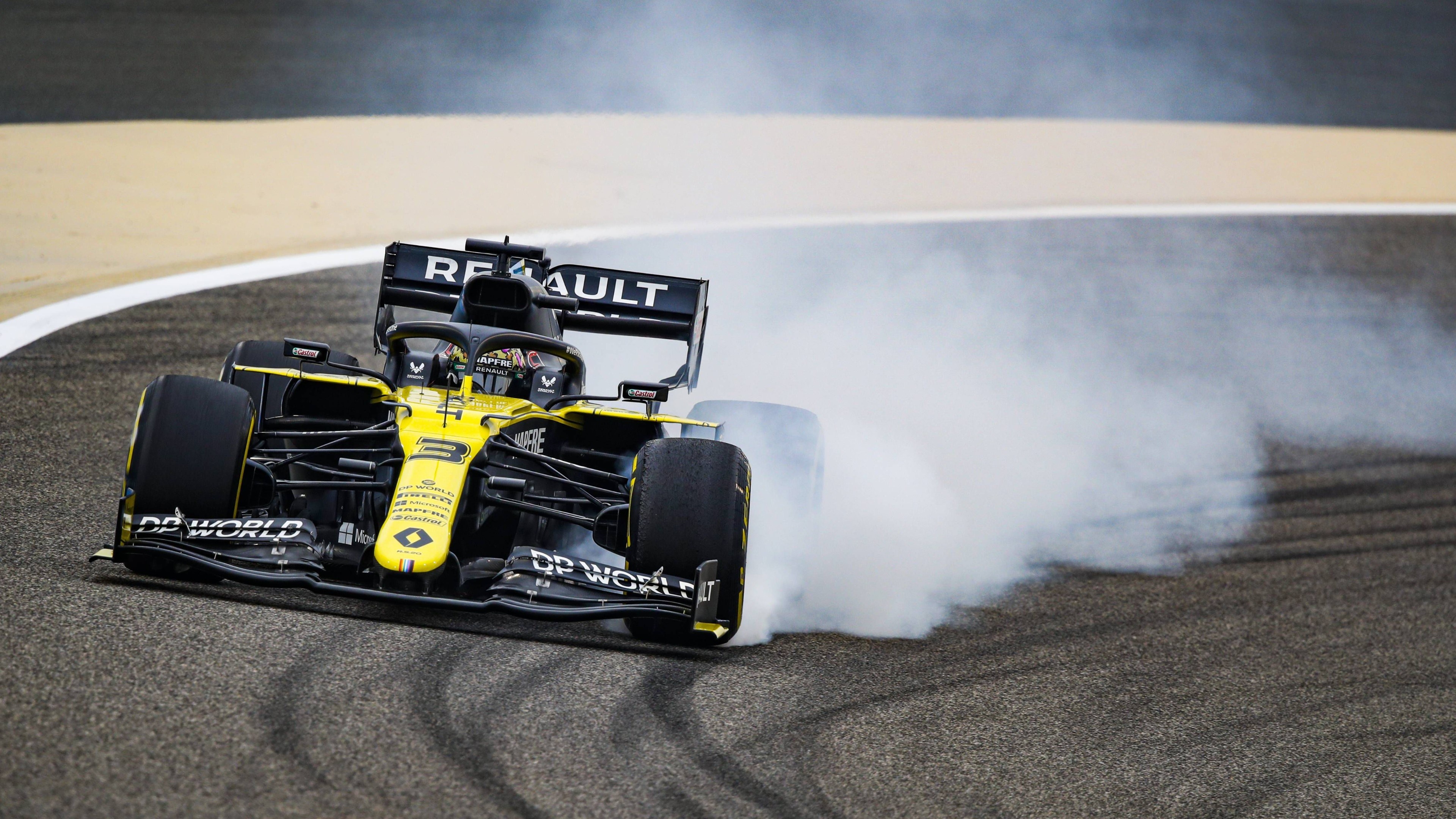 F1 Pro Raser Renault F1 Racer in Action - backiee