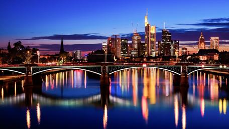 Stunning Twilight View of Frankfurt Cityscape wallpaper