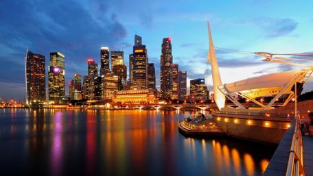 Cityscape Symphony at Twilight wallpaper