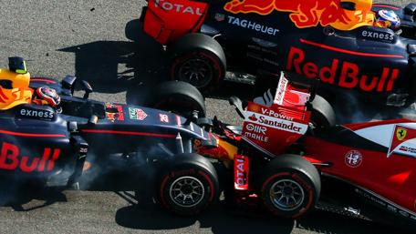 Intense F1 Duel wallpaper