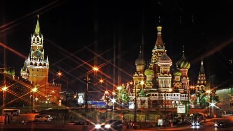 Nighttime Brilliance of Moscow's Cathedral and City Lights wallpaper