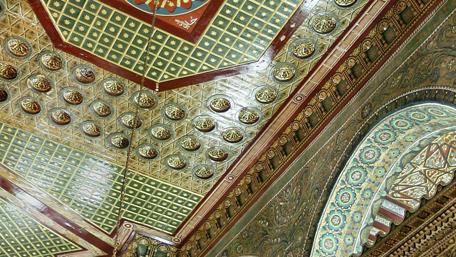 Intricate Harmony Inside Dome of the Rock Architecture wallpaper