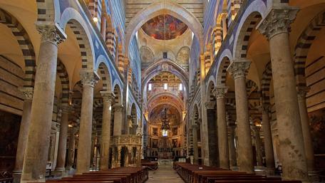 Timeless Beauty of Pisa's Cathedral Interior wallpaper