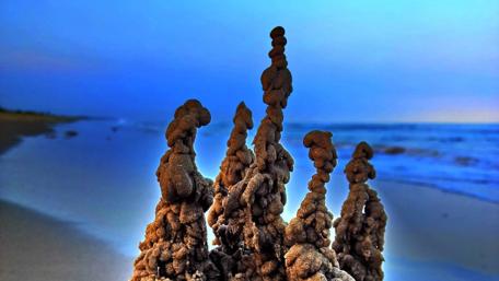 Unique Coastal Formations at Dusk wallpaper