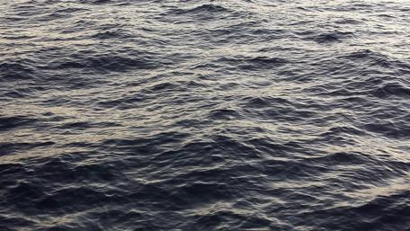 Tranquil Deep Blue Ocean Waves wallpaper
