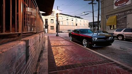 Sleek Urban Driveway Scene wallpaper