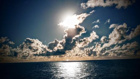 Sunset Over Serene Ocean wallpaper