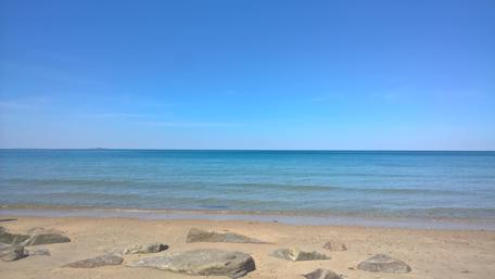 Tranquil Beach and Clear Blue Waters wallpaper