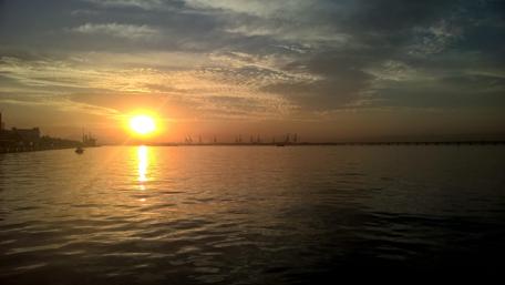 Serene Sunset Over Tranquil Waters wallpaper