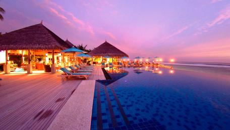 Sunset Serenity by the Seaside wallpaper