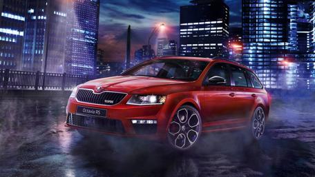 Škoda Octavia RS at Night wallpaper