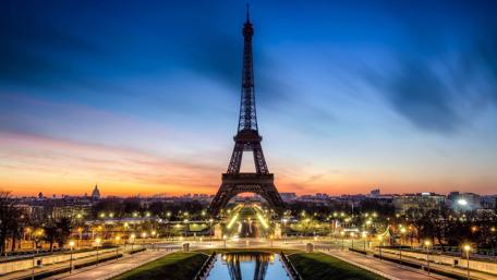 Paris at Dusk with Eiffel Tower View wallpaper