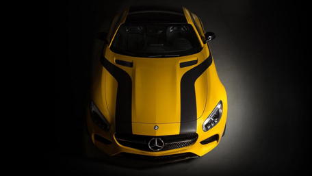 Bold Yellow Sports Car Wallpaper Featuring Dynamic Design and Glamour wallpaper