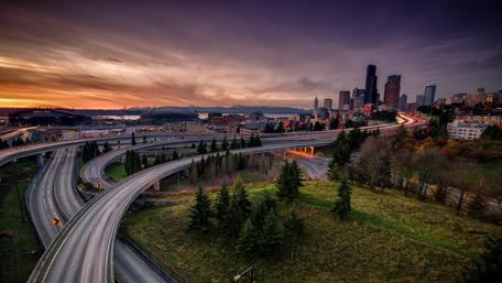 Urban Highway at Dusk for Tranquil Beauty wallpaper