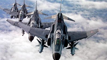 Flight Formation Above the Clouds wallpaper