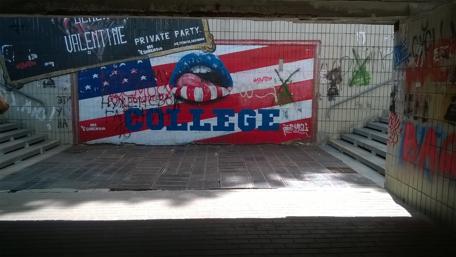 Vibrant Urban Expression in College Scene wallpaper