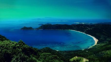 Serene Bay Embracing Nature's Beauty wallpaper