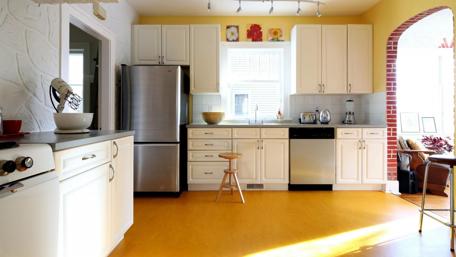Bright and Inviting Kitchen Space for Modern Living wallpaper