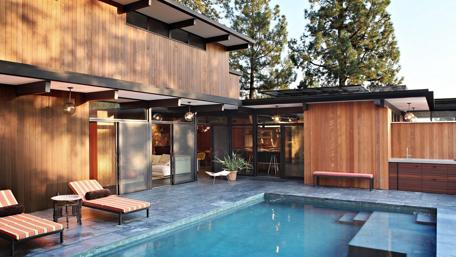 Serene Modern Retreat Amidst Nature's Embrace wallpaper