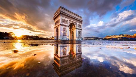 Paris Arc de Triomphe Reflection Wallpaper wallpaper