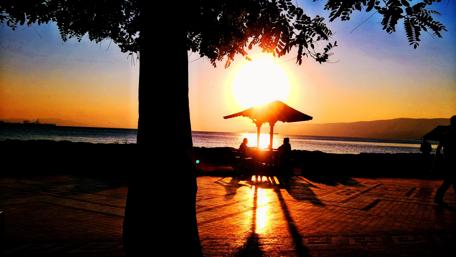 Sunset Serenity by the Beach wallpaper