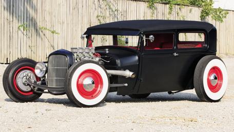 Classic Hot Rod Elegance wallpaper