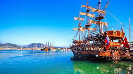 Majestic Ships in Tranquil Waters wallpaper
