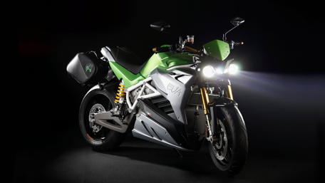 Sleek Motorcycle in Dark Setting for Enthusiasts wallpaper