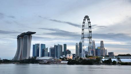 Urban Skyline Beauty at Dusk wallpaper