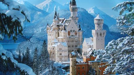 Neuschwanstein Castle at winter wallpaper