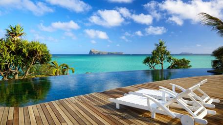Tranquil Coastal Escape in 4K Beauty wallpaper