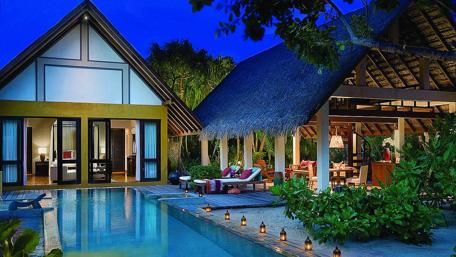Tropical Escape for Perfect Summer Nights wallpaper