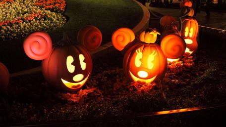Spooky Disney Pumpkin Celebration Wallpaper wallpaper