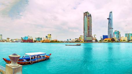 Vibrant Cityscape by the River wallpaper