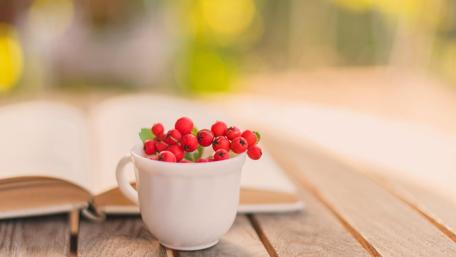 Charming Berries in a Cozy Cup wallpaper