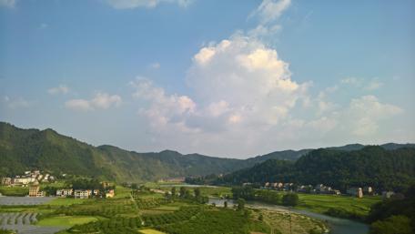 Serene Hills and Clouds in Nature's Embrace wallpaper