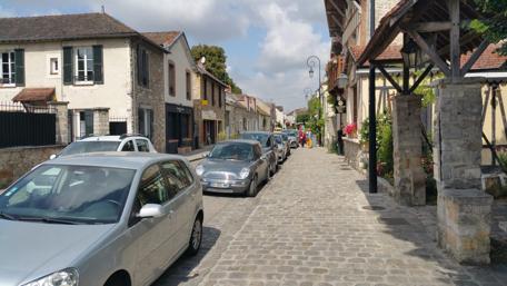 Charming Streets of Barbizon in 4K Quality wallpaper