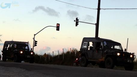 Rugged Off-Road Vehicles at Sunset wallpaper