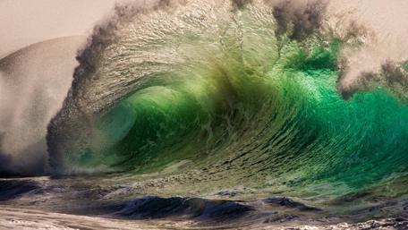 Wave Symphony in Nature wallpaper