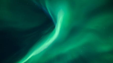 Celestial Harmony in Polar Lights wallpaper
